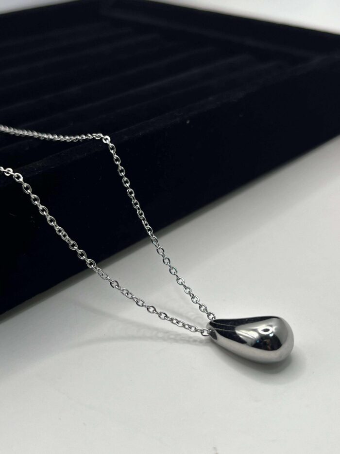 Colar Gota Pequeno Prata