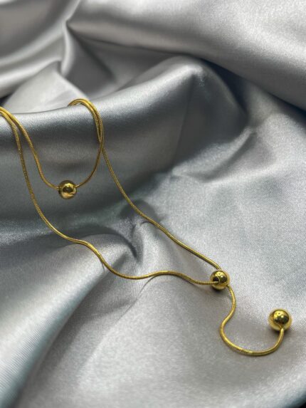 Colar Bolas Assimétricas Dourado