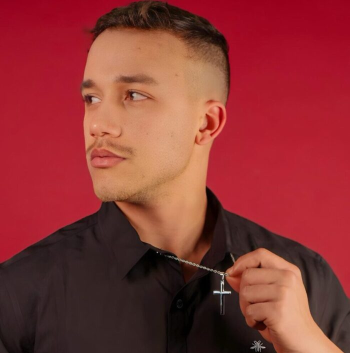 Colar Crucifixo Valentine's Men Prata