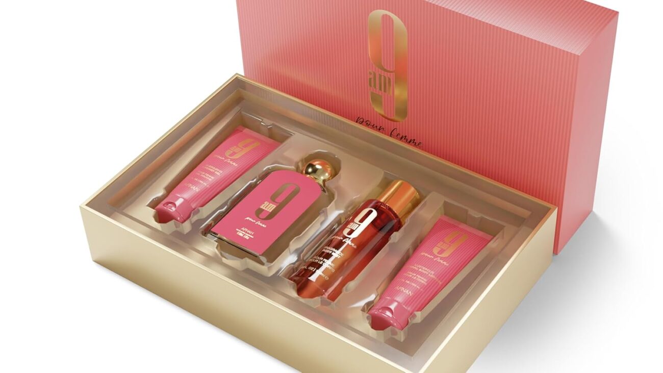 Estojo Natal 9am Pour Femme Afnan - Perfume 100ml + Shower Gel 100ml + Body Mist 150ml + Body Lotion 100ml