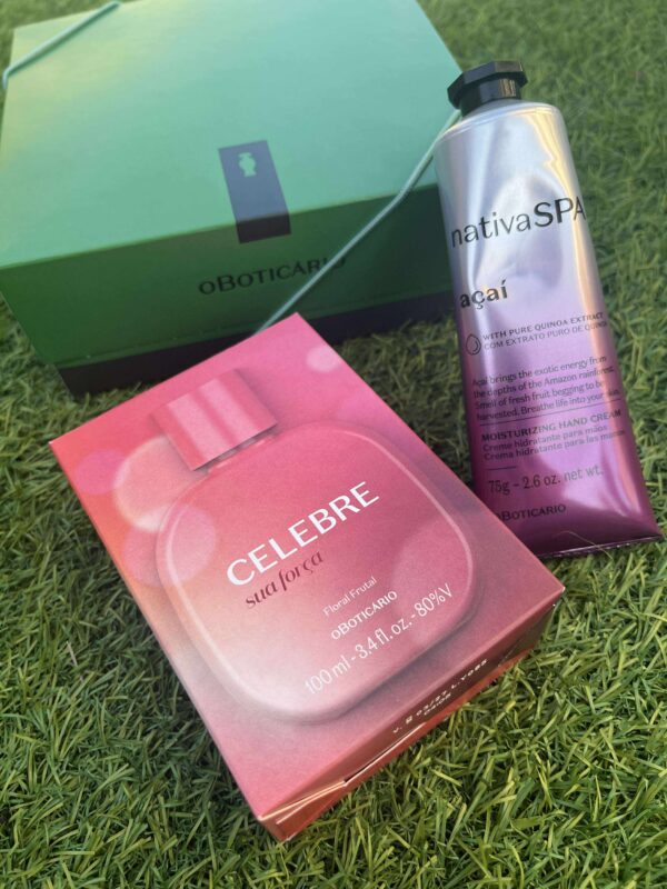 Estojo Natal Feminino o Boticário - Perfume Celebre 100ml + Creme De Mão Açaí 75g