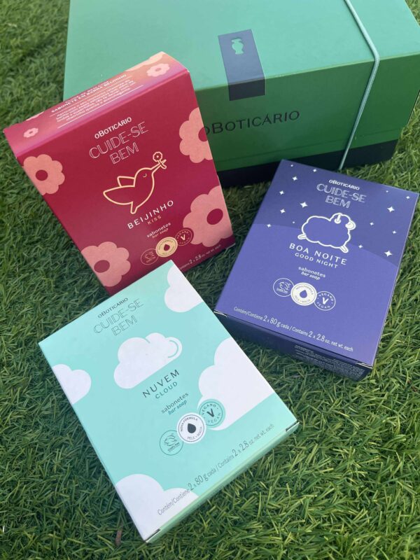 Estojo Natal Sabonetes Cuide-Se Bem O Boticário - Beijinho 2x80g + Nuvem 2x80g + Boa noite 2x80g
